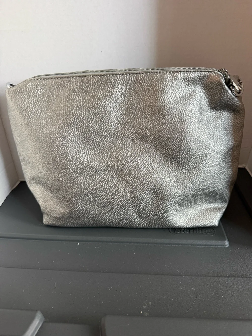 Unknown compact metallic